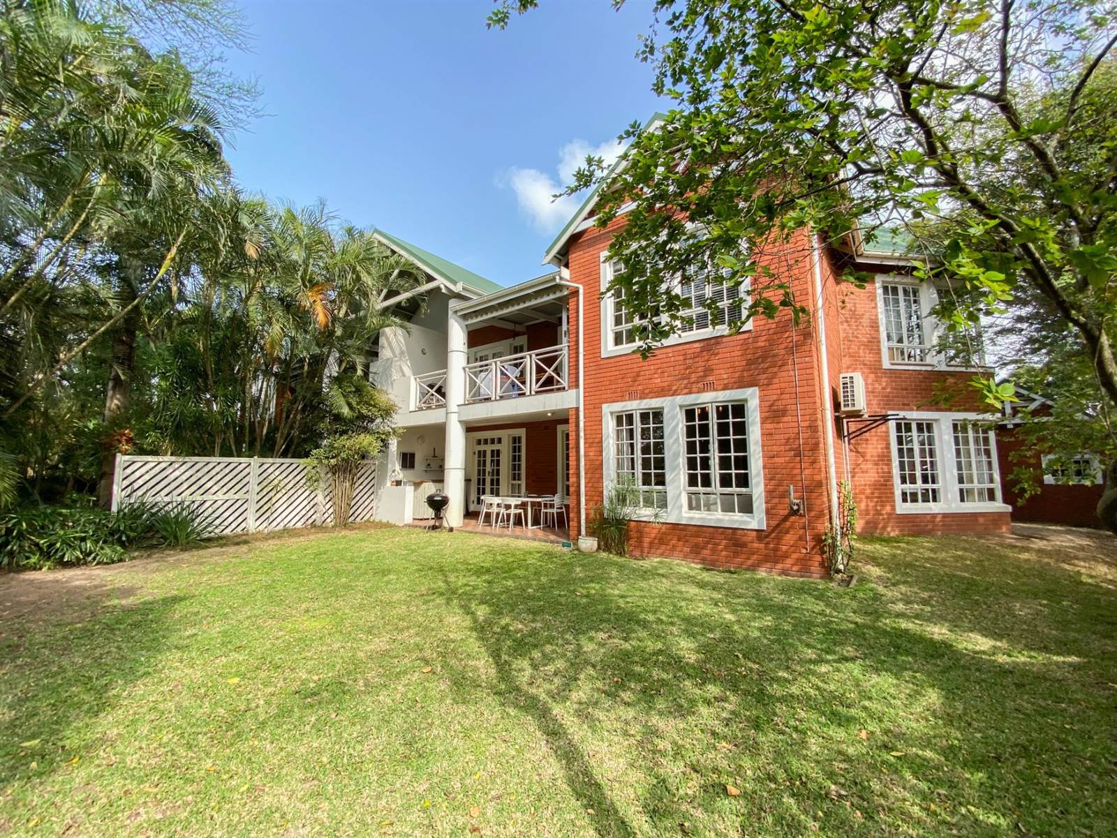 2 Bed Apartment in Mt Edgecombe Estate 1 & 2 photo number 1