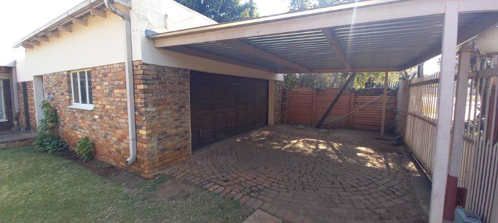 3 Bed House in Doringkloof photo number 5