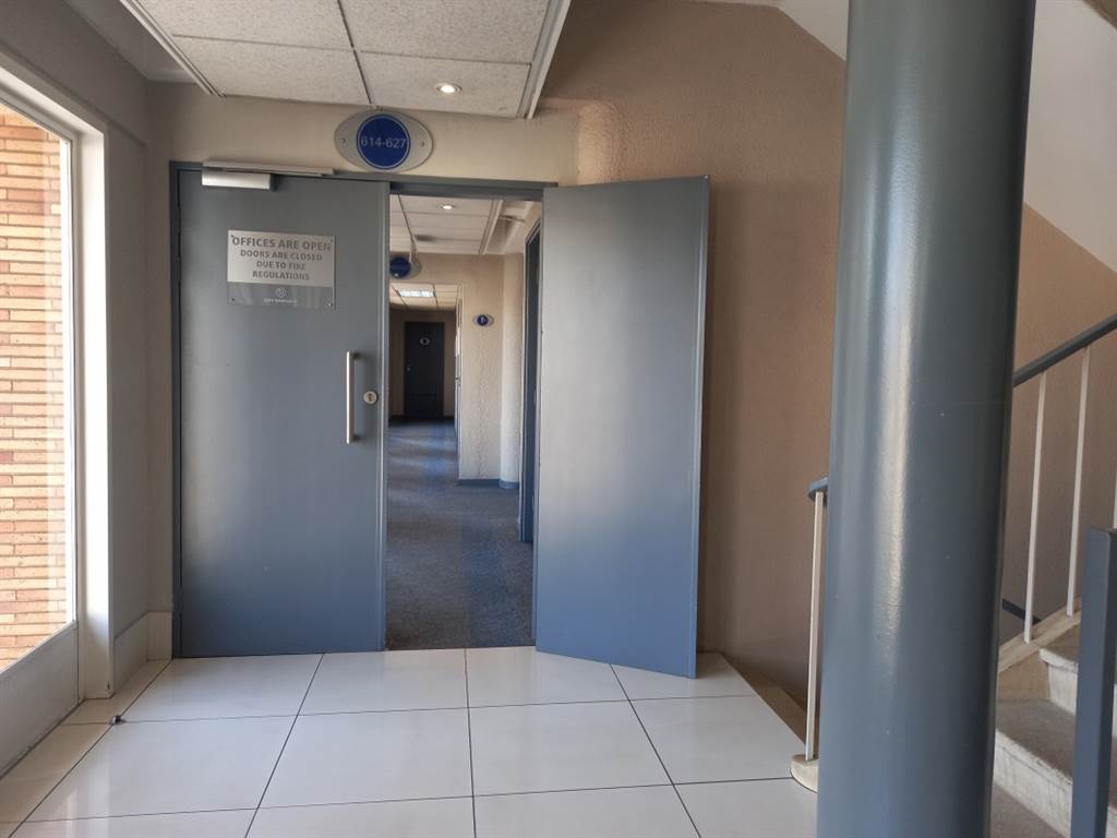 57  m² Office Space in Pretoria Central photo number 2