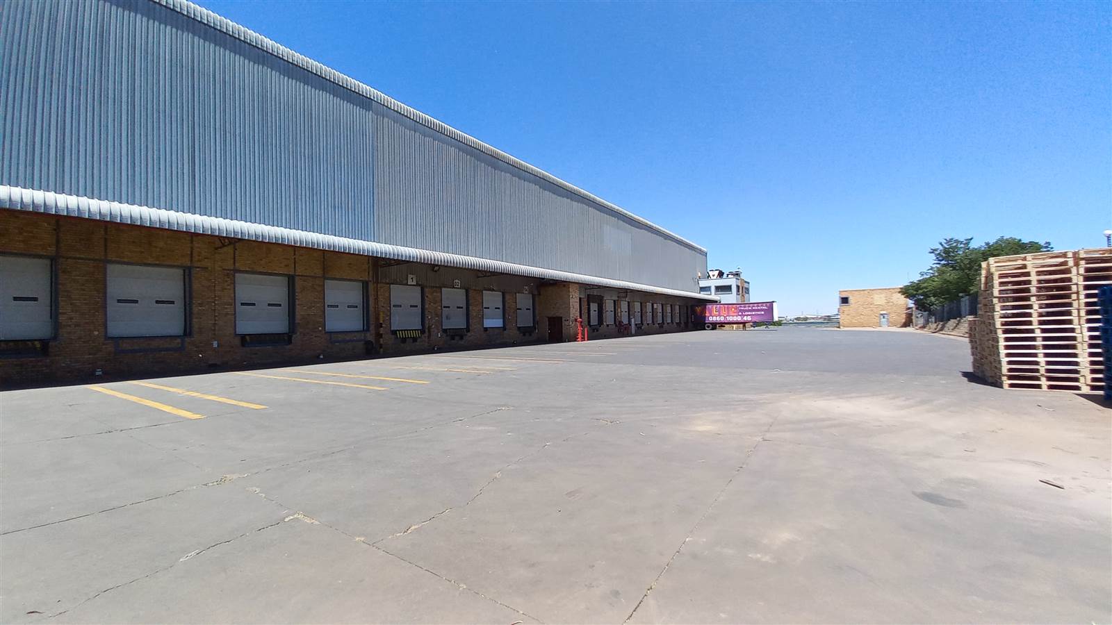 6720  m² Industrial space in Jet Park photo number 1