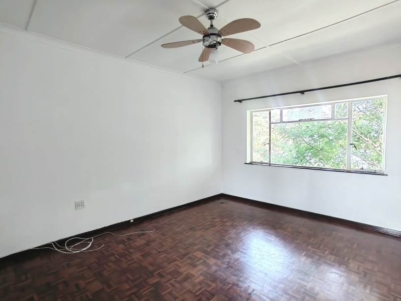 1.5 Bed Apartment in Westridge photo number 10
