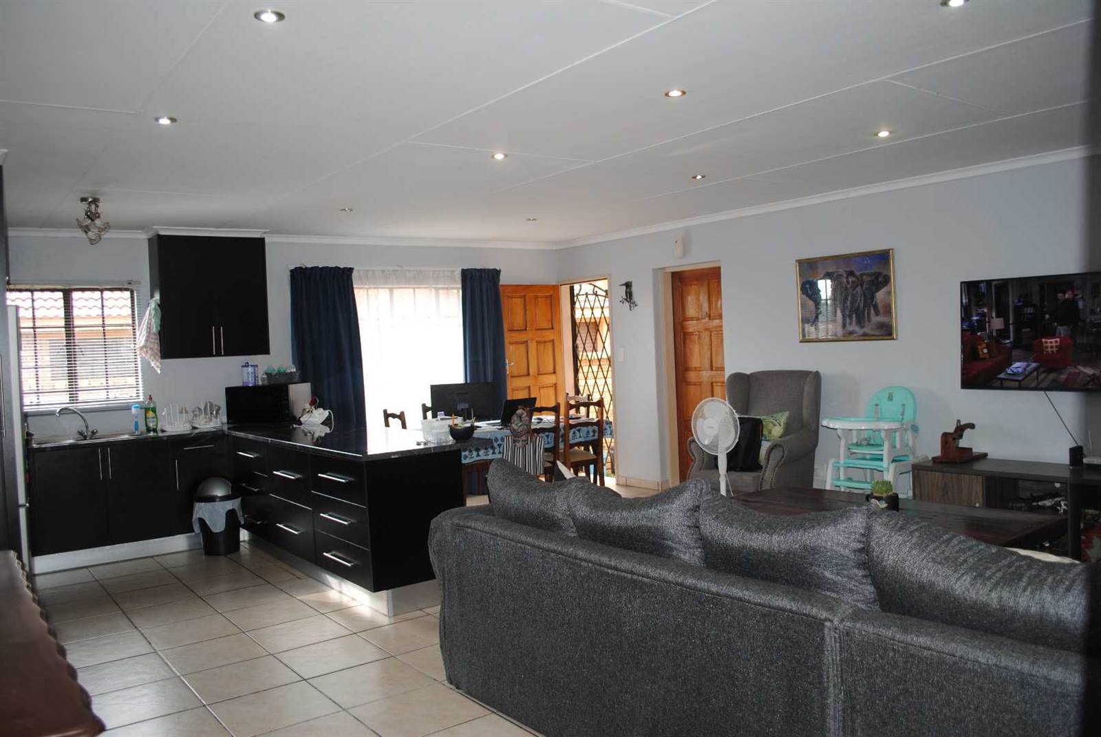 3 Bed Townhouse in Riversdale photo number 6