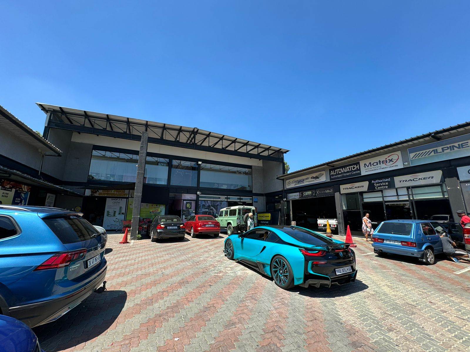 328  m² Commercial space in Rivonia photo number 1