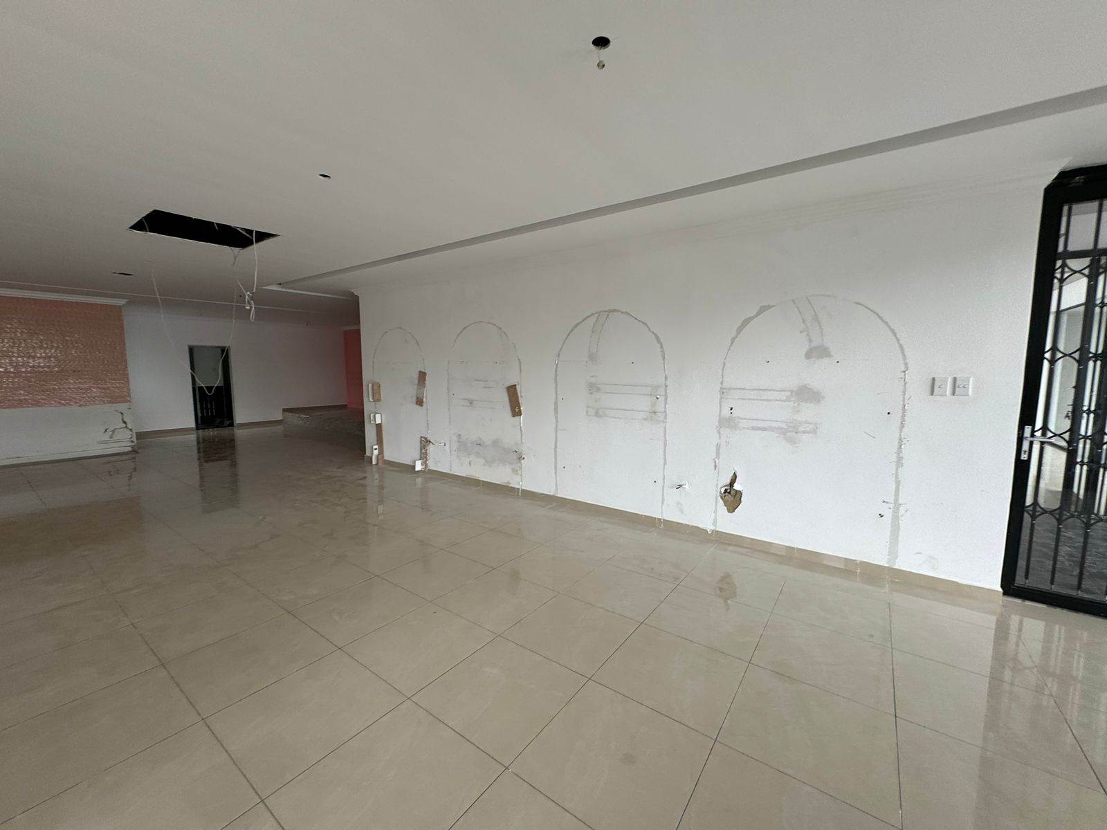 328  m² Commercial space in Rivonia photo number 27