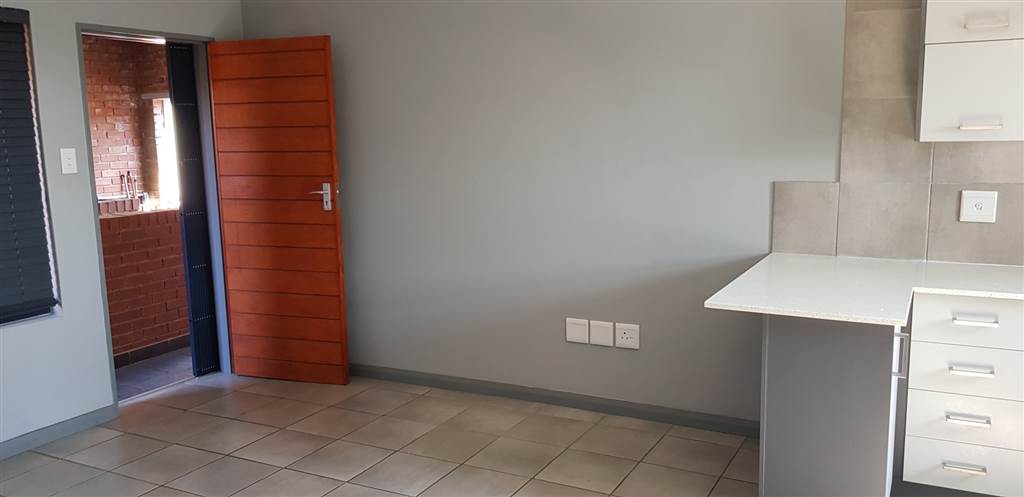 3 Bed Apartment in Mindalore photo number 11