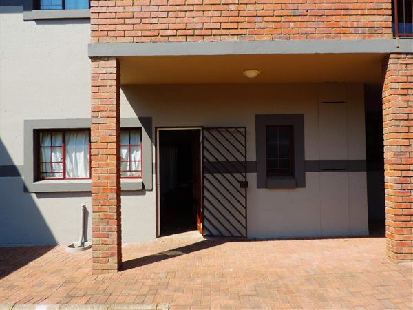 2 Bed Townhouse in Rynfield