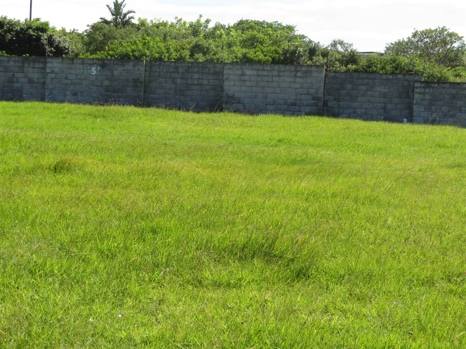 616 m² Land available in Riversbend photo number 3