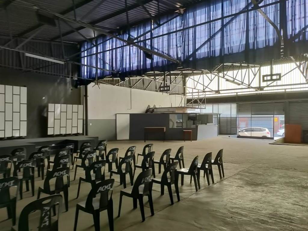 450  m² Industrial space in Krugersdorp Central photo number 3