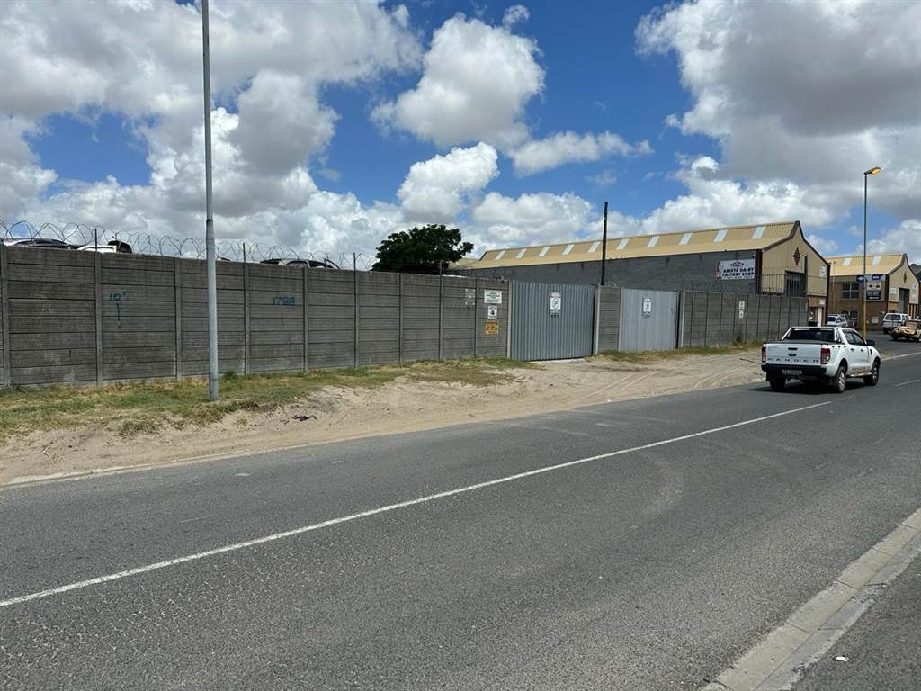 1788 m² Land available in Bellville Central photo number 11