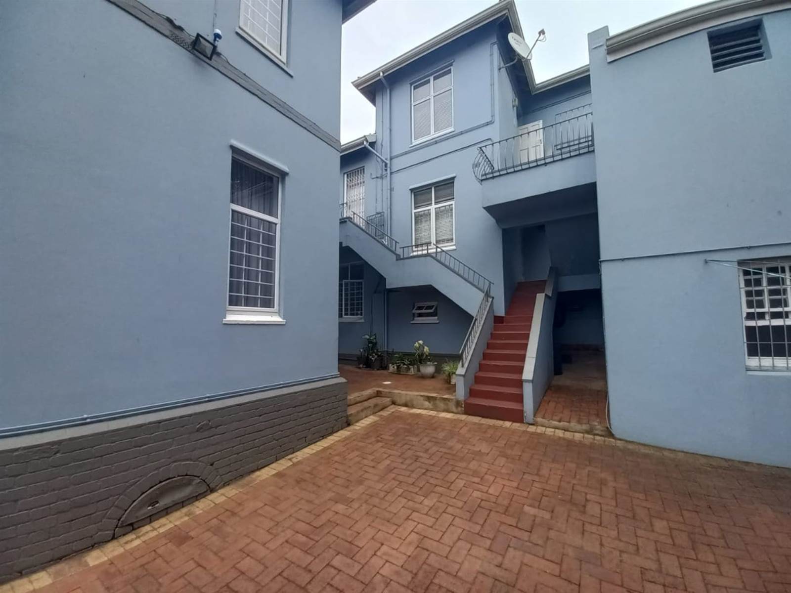 8 Bed Apartment in Musgrave photo number 15