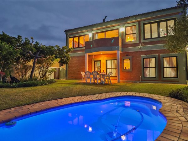 4 Bed House in Cola Beach