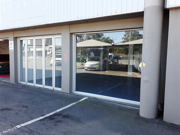 294  m² Commercial space in Pinetown Central