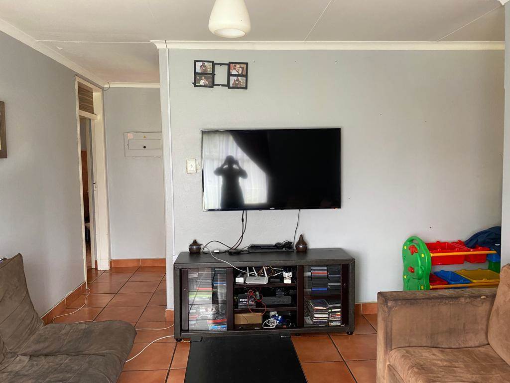 3 Bed House in Secunda photo number 10