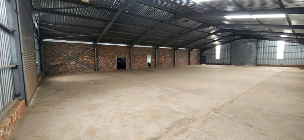 1000  m² Industrial space in Pomona photo number 13