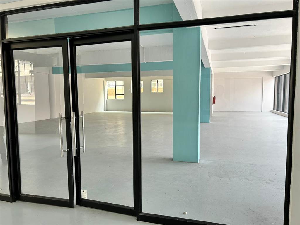 250  m² Industrial space in Wynberg photo number 19