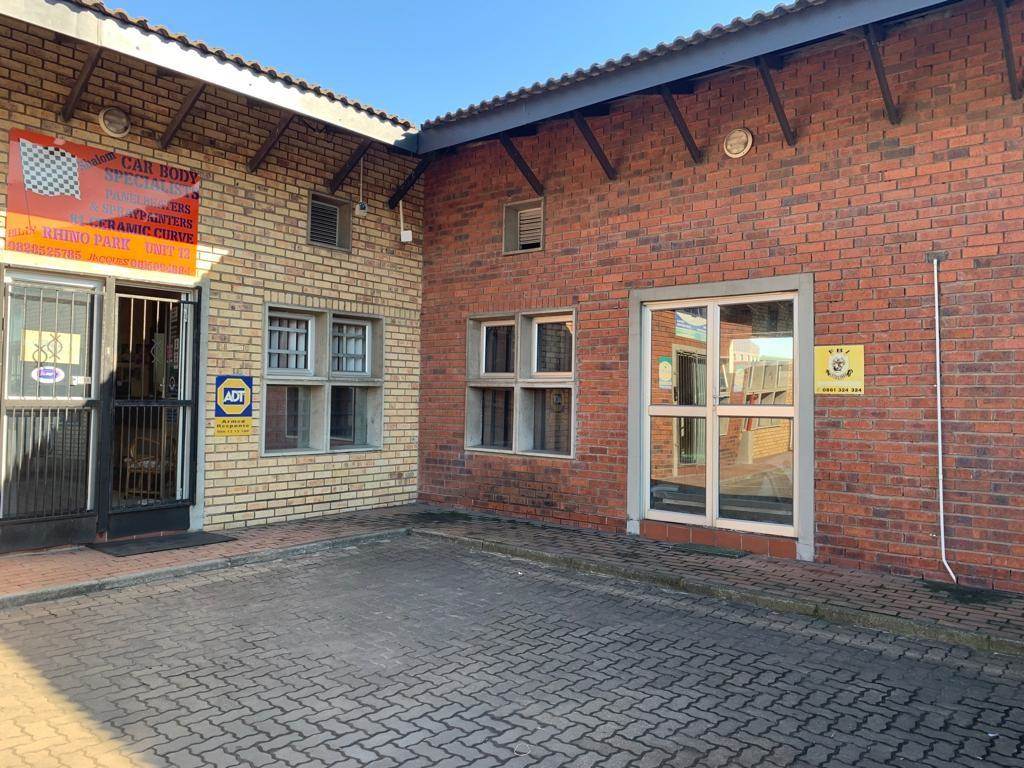 285  m² Commercial space in Alton photo number 3