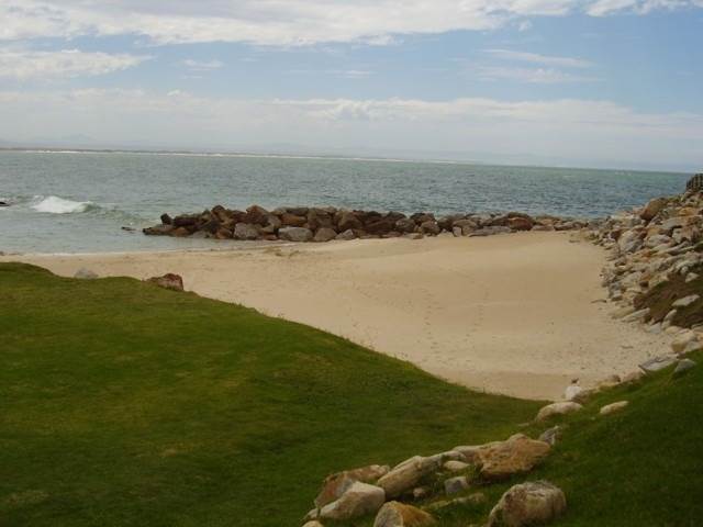 2 Bed Apartment in St Francis Bay photo number 1