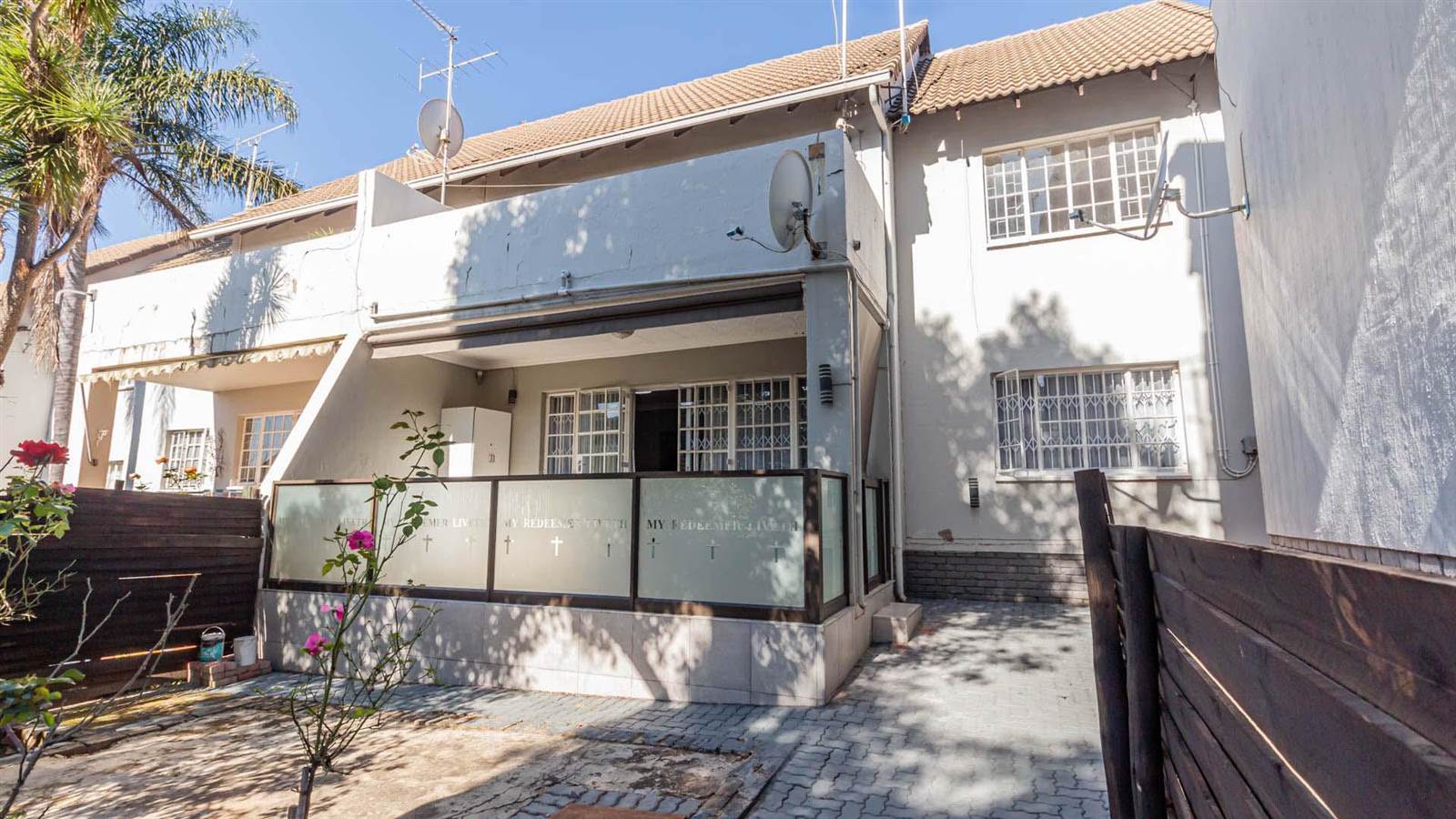 2 Bed House in Corlett Gardens photo number 15