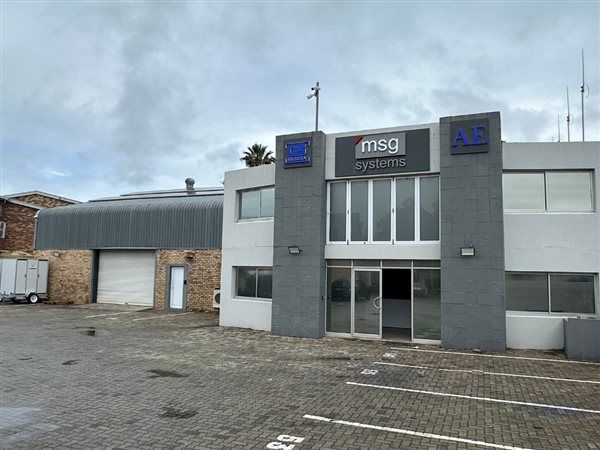 275 m² Industrial space 275 m² Industrial space