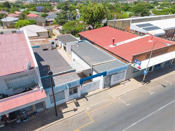 250  m² Commercial space in Fishers Hill