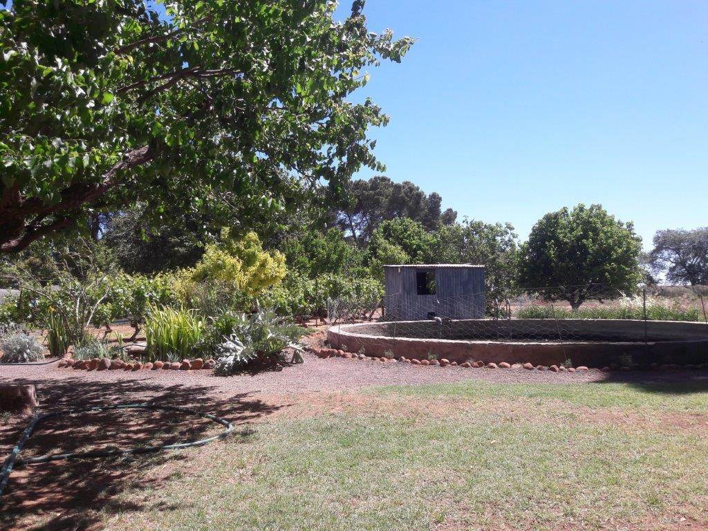 4 Bed House in Loxton photo number 11