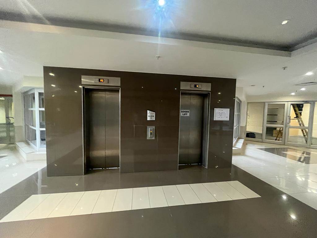 1322  m² Commercial space in Parktown photo number 4