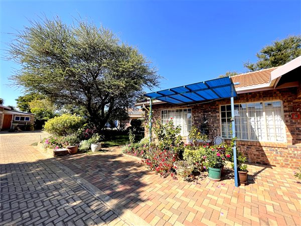 2 Bedroom House 2 Bedroom House