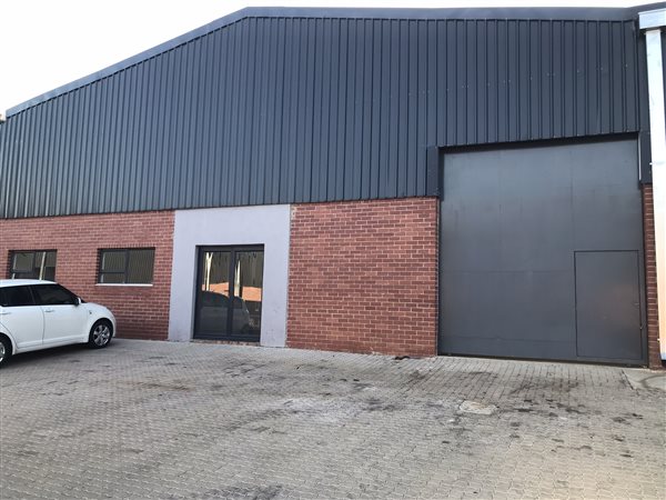 435  m² Industrial space