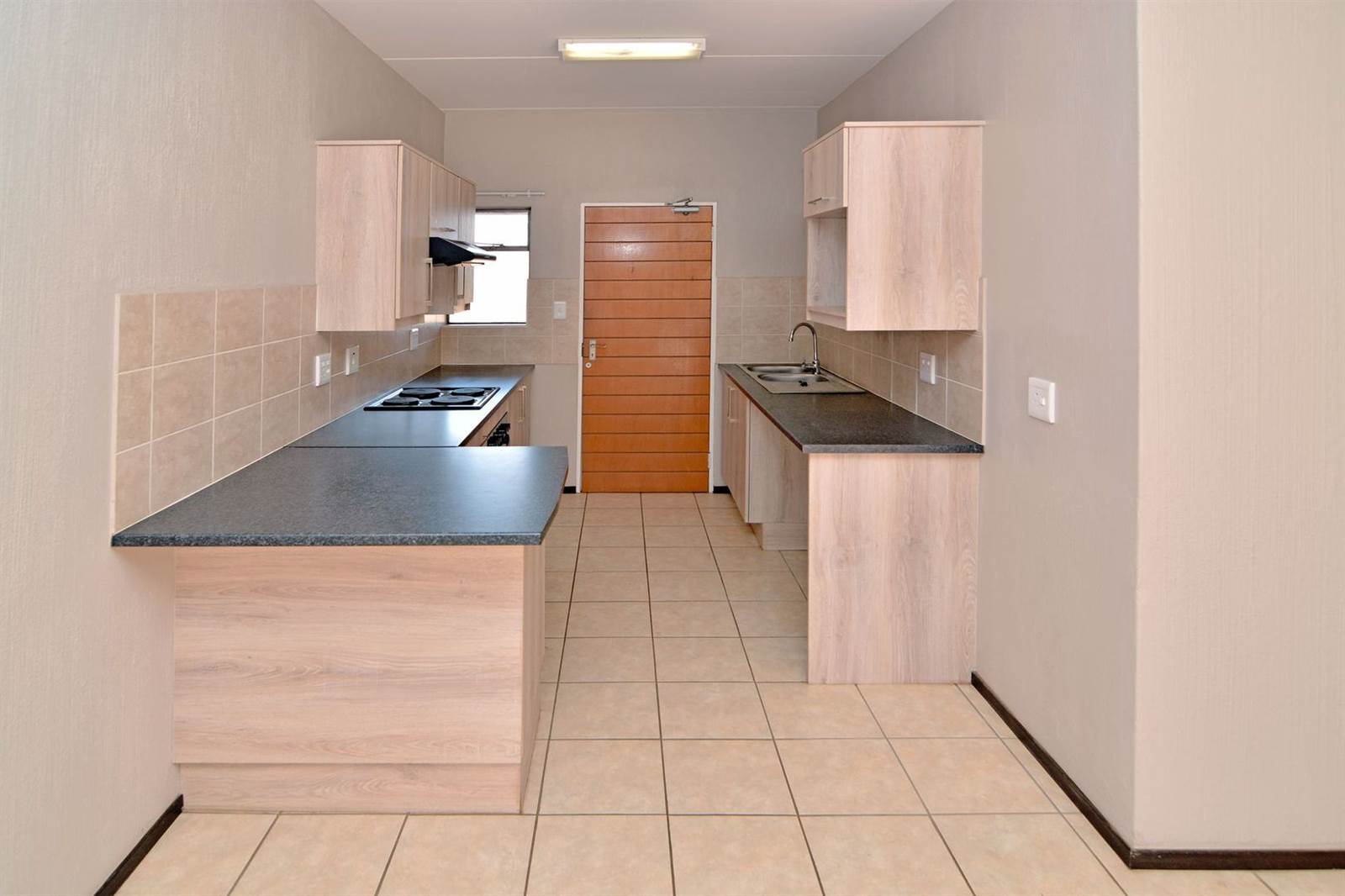 2 Bed Apartment in Bergbron photo number 6