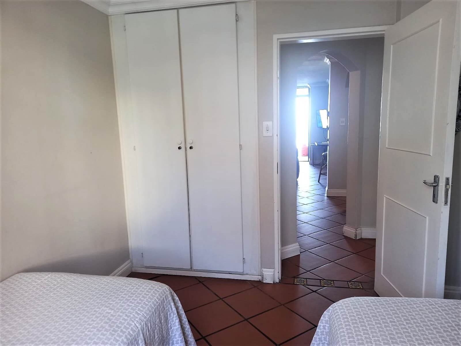 3 Bed Apartment in Uvongo photo number 16
