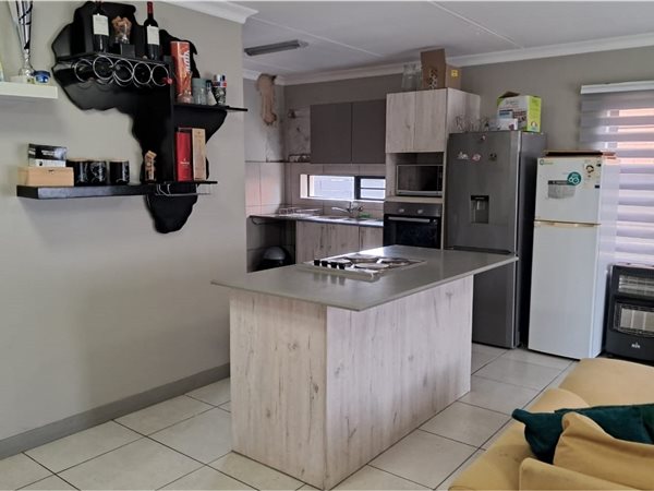 3 Bedroom Duplex 3 Bedroom Duplex