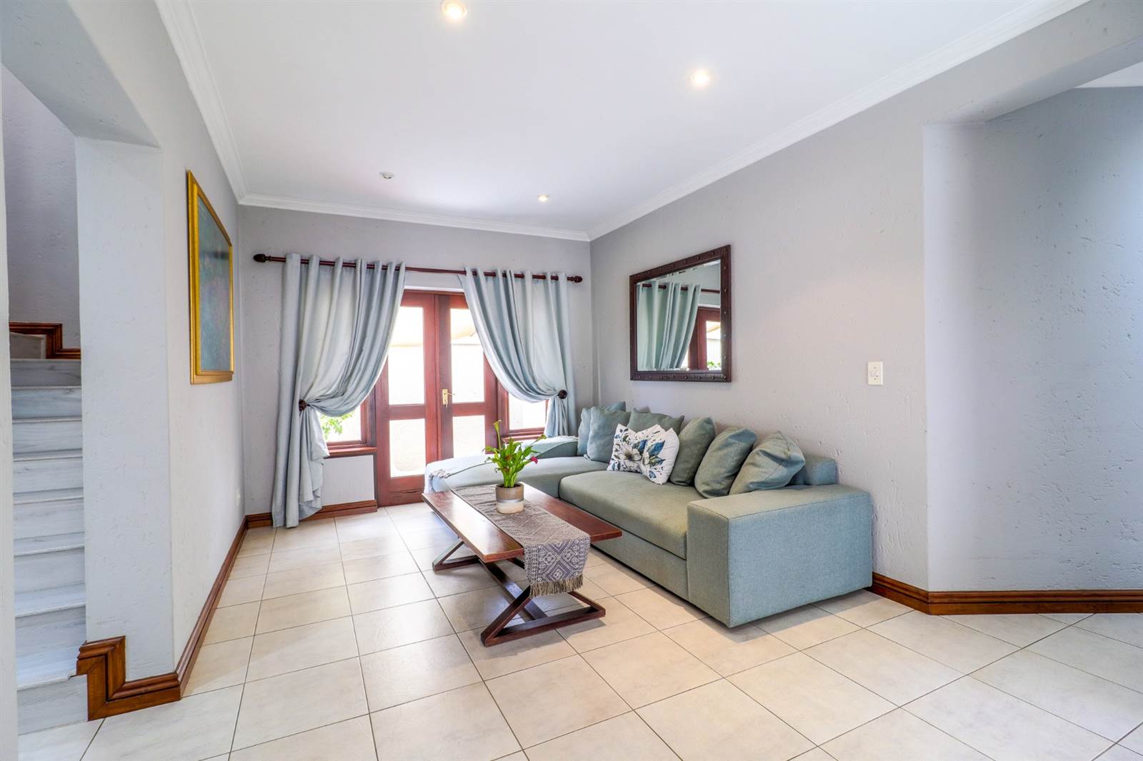 3 Bed Cluster in Lonehill photo number 8