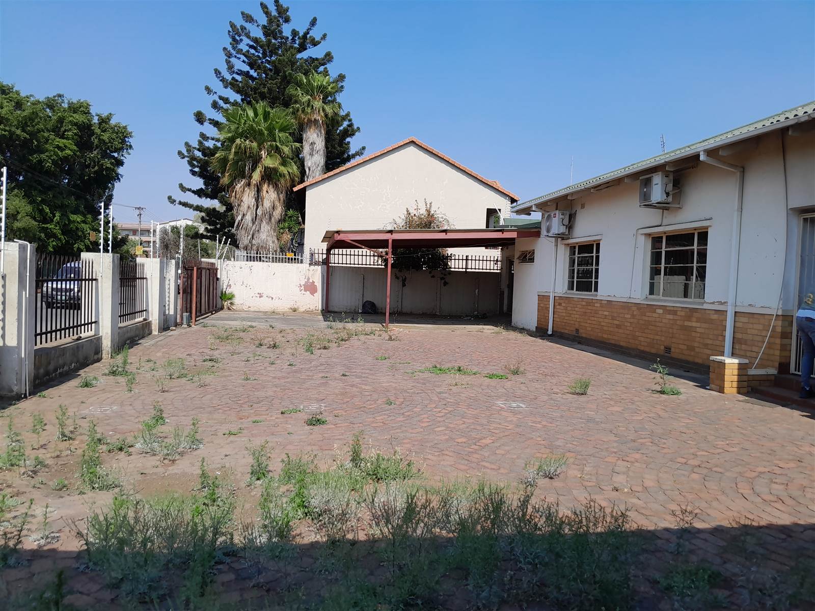 366  m² Commercial space in Rustenburg Central photo number 2