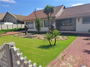 3 Bed House in General Alberts Park