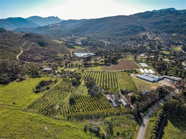 4 ha Agricultural Holding 4 ha Agricultural Holding