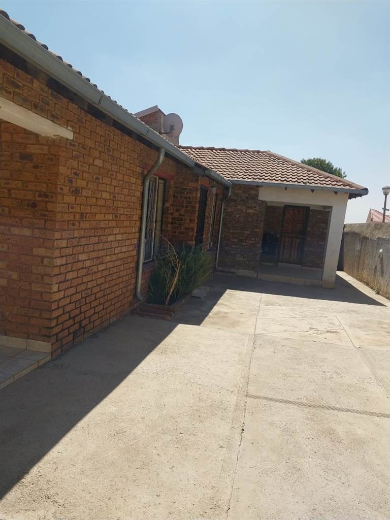 2 Bed House for sale in Rabie Ridge | T4657356 | Private Property