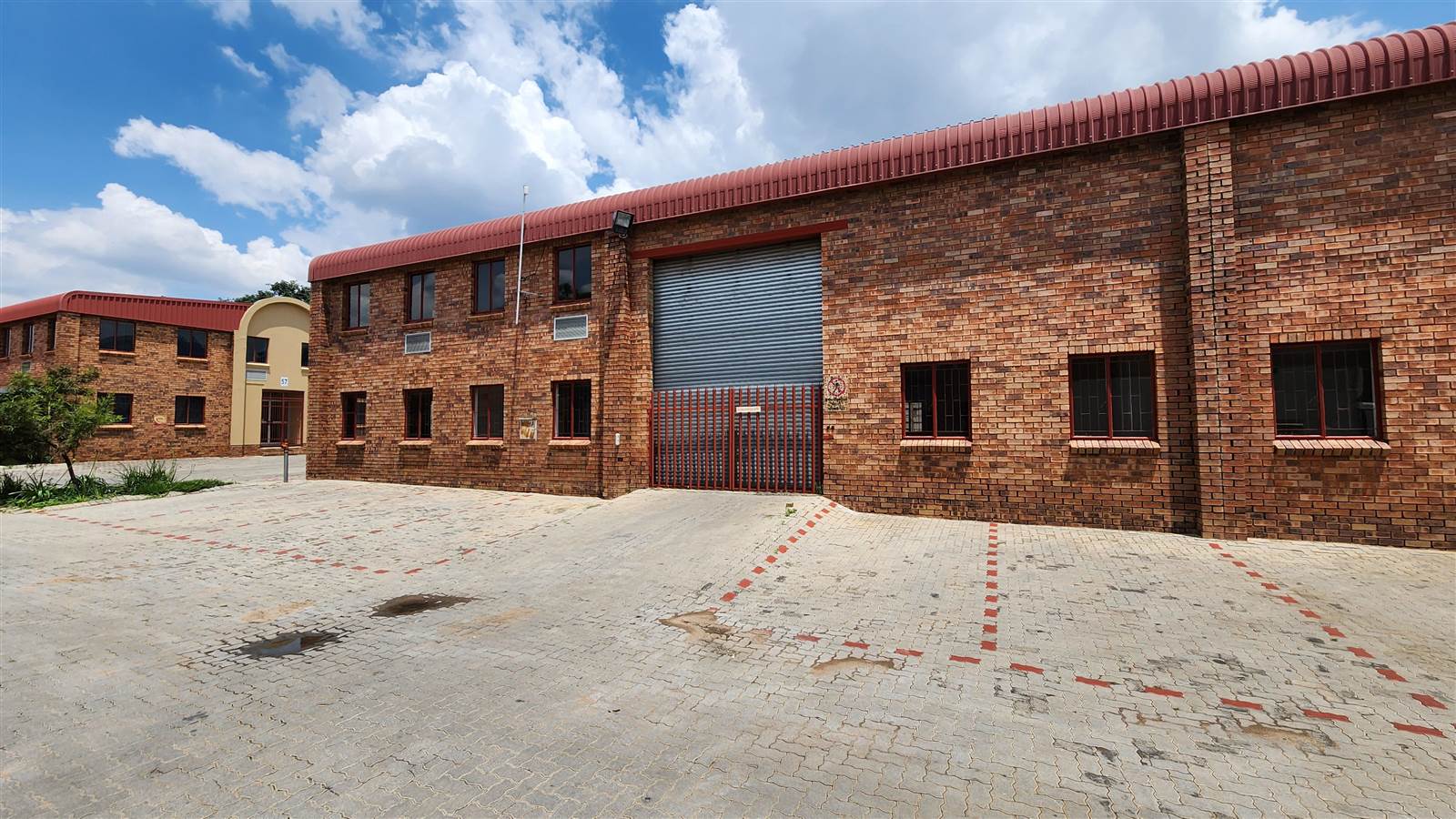 822  m² Industrial space in Kya Sands photo number 1