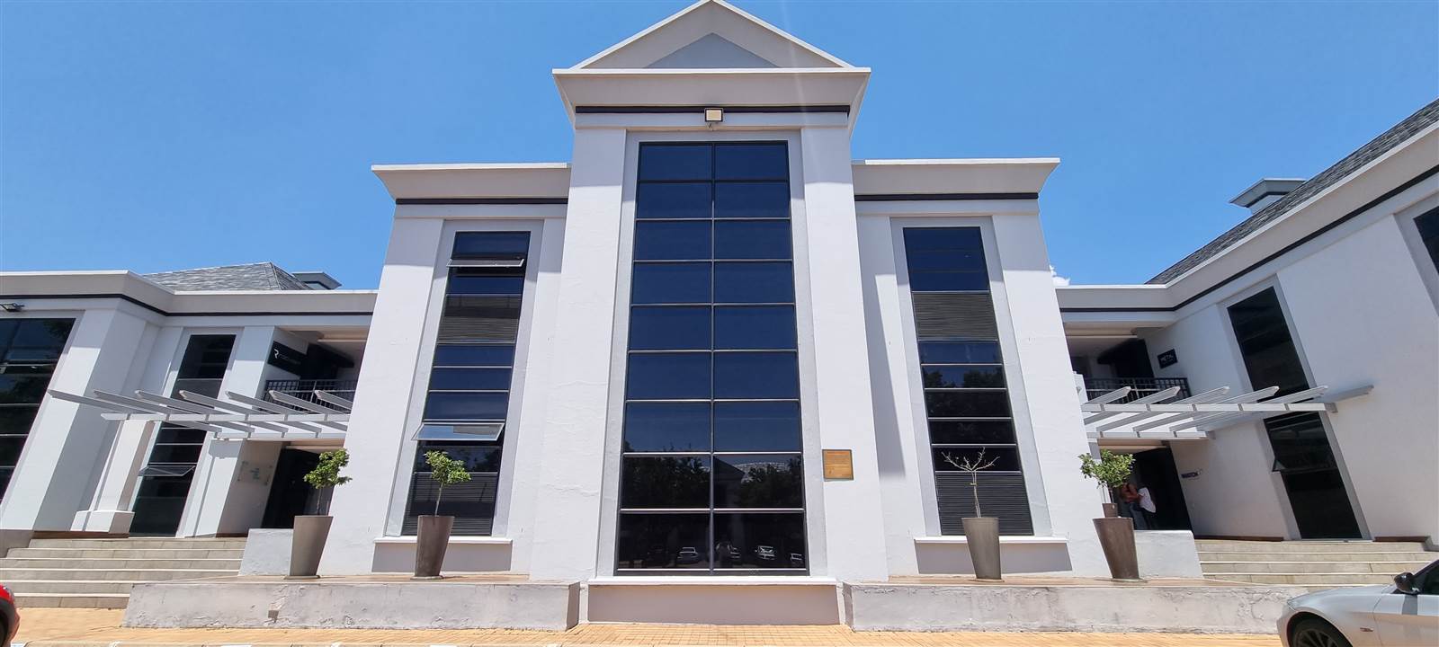 277.1  m² Commercial space in Bryanston photo number 1