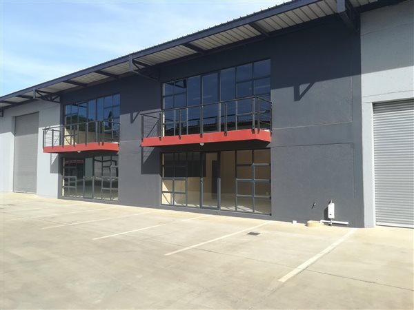 396  m² Industrial space