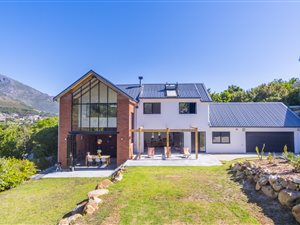 House in Hout Bay and surrounds