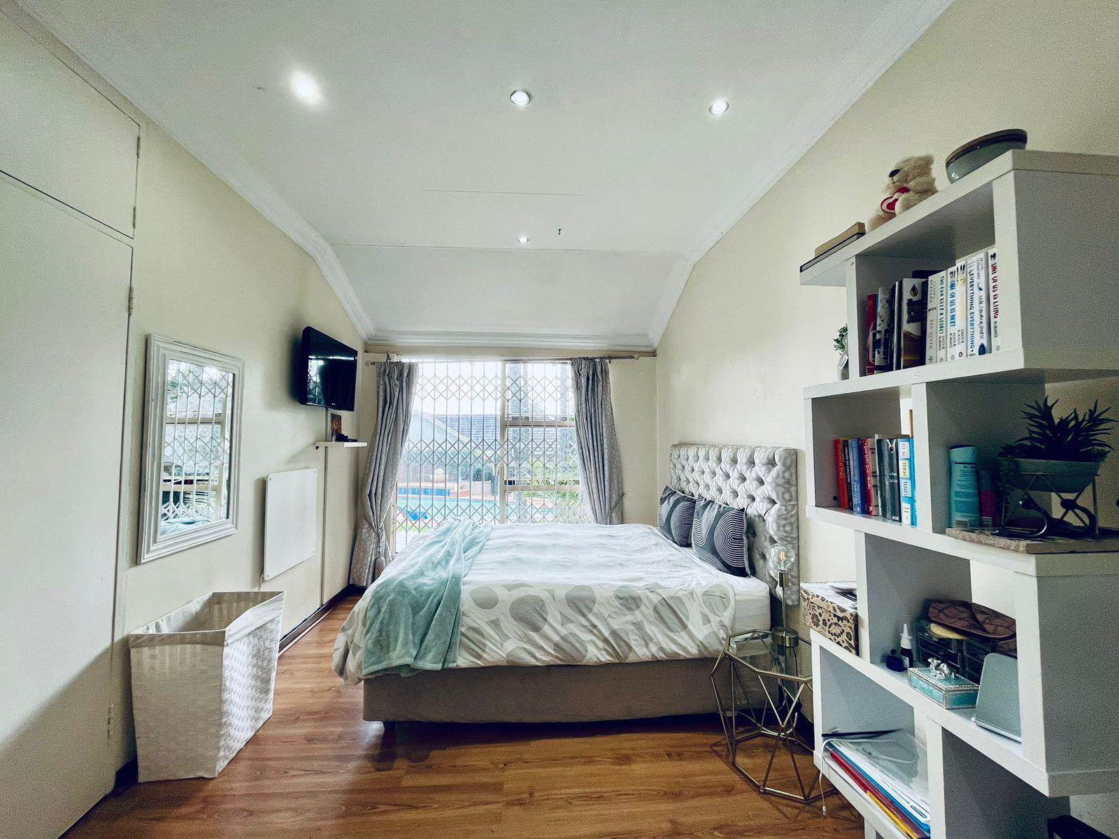 4 Bed House in Constantia Park photo number 28