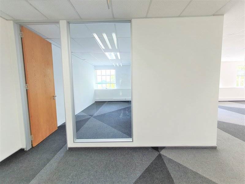 386  m² Office Space in Bryanston photo number 16
