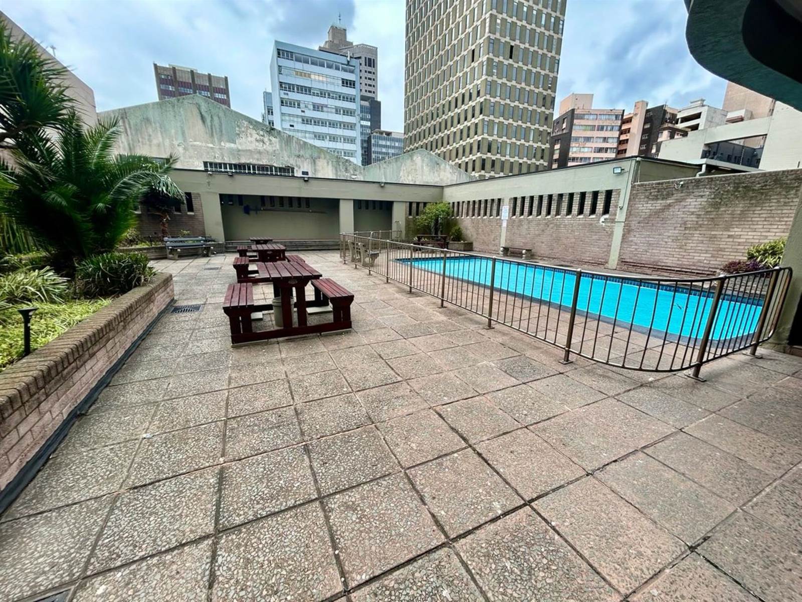 2 Bed Apartment in Durban CBD photo number 12