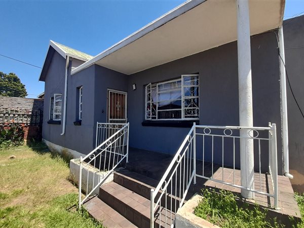 8 Bed House in Rosettenville