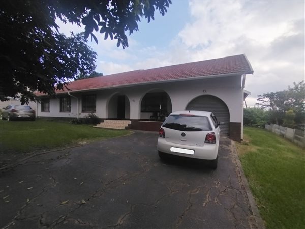 4 Bedroom House 4 Bedroom House