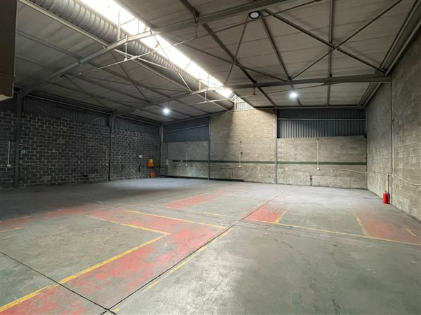 519  m² Industrial space