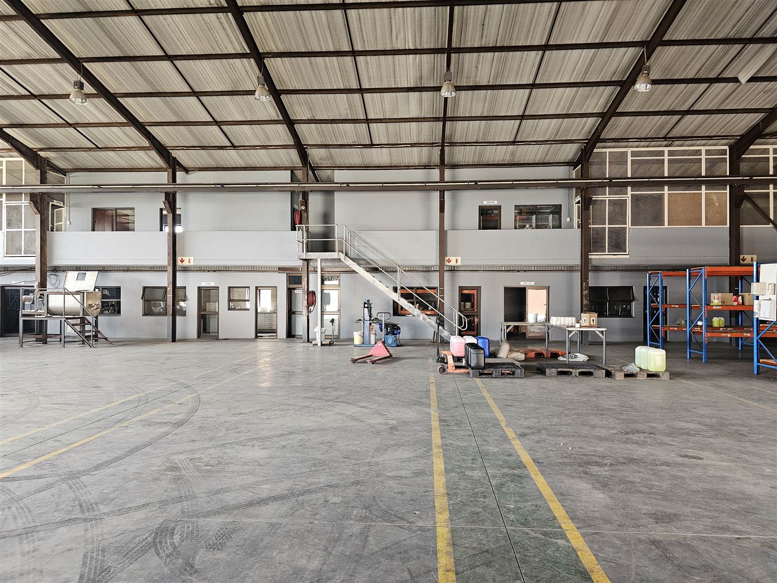 1800  m² Industrial space in Alrode photo number 6