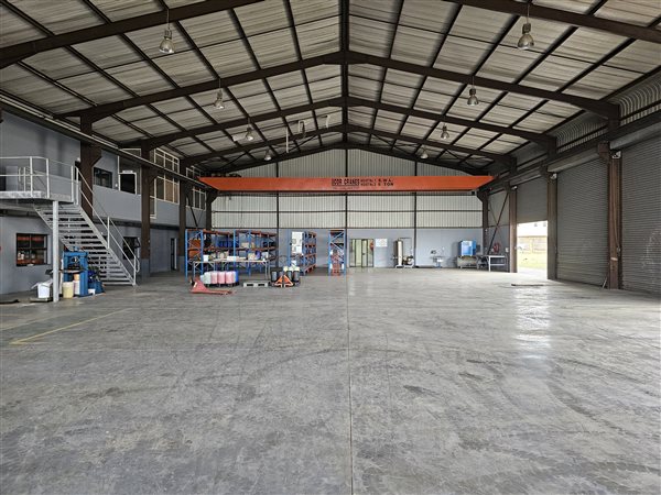 1800  m² Industrial space in Alrode
