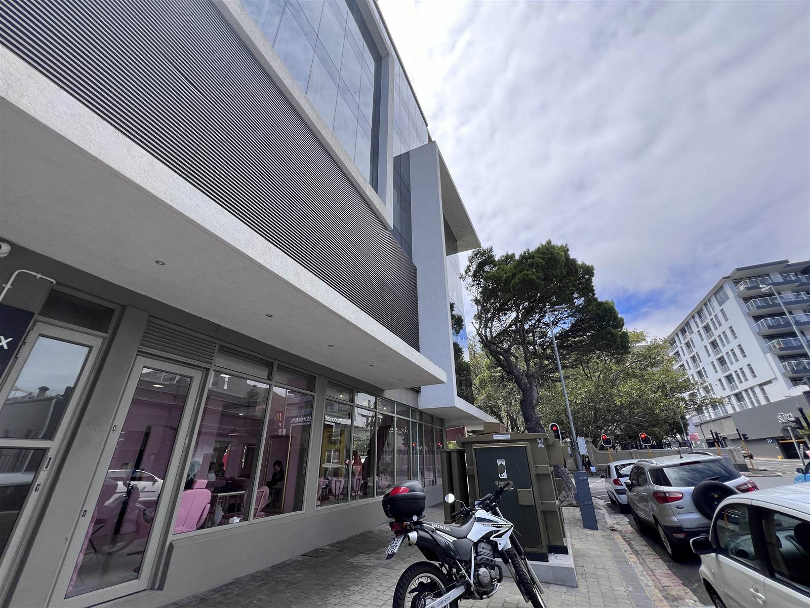 149  m² Commercial space in Sea Point photo number 8