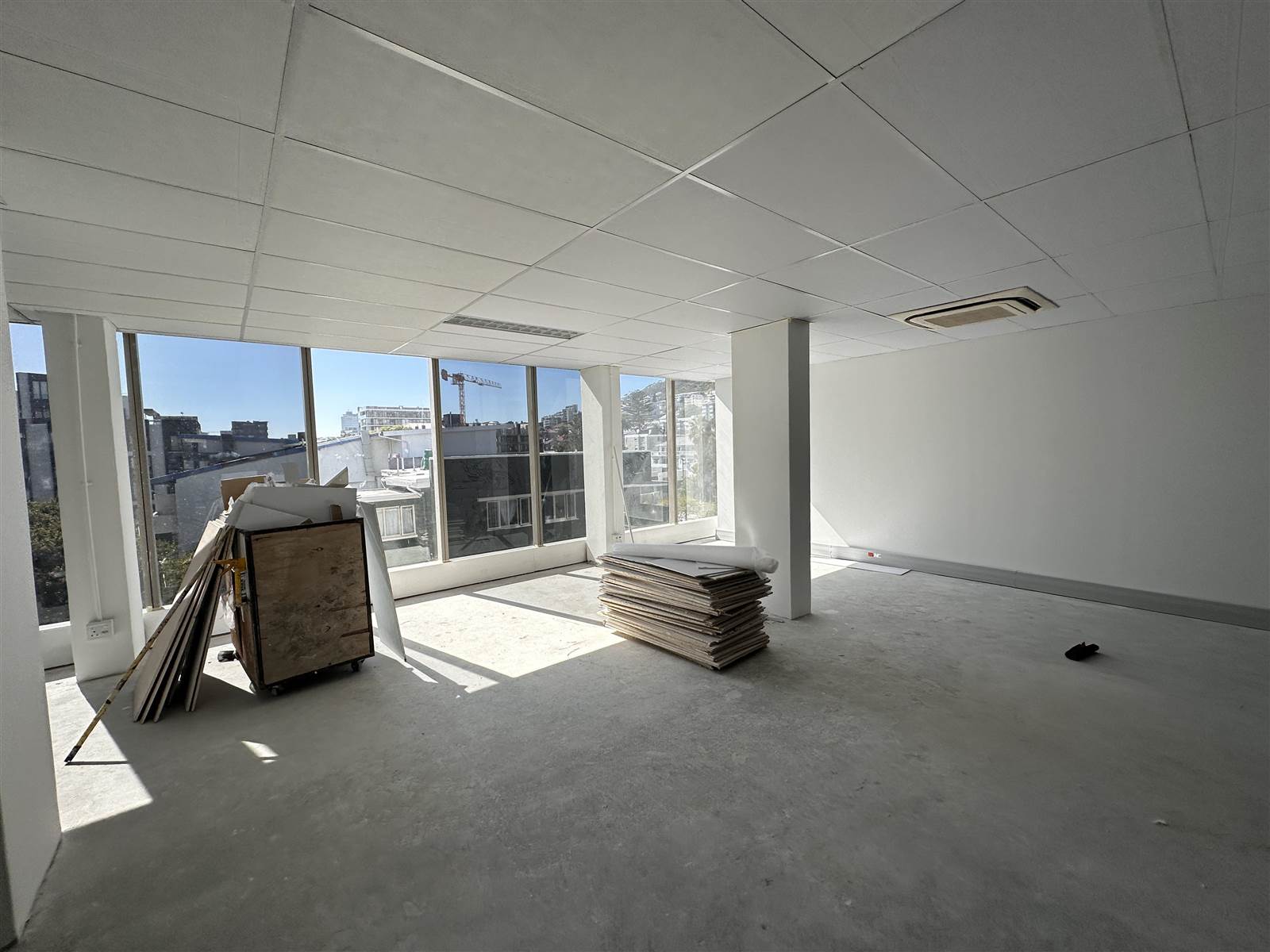 149  m² Commercial space in Sea Point photo number 2